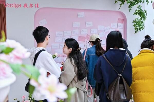 店登陆广州携两大新品线下亮相mg不朽情缘敷尔佳巡回快闪(图3)